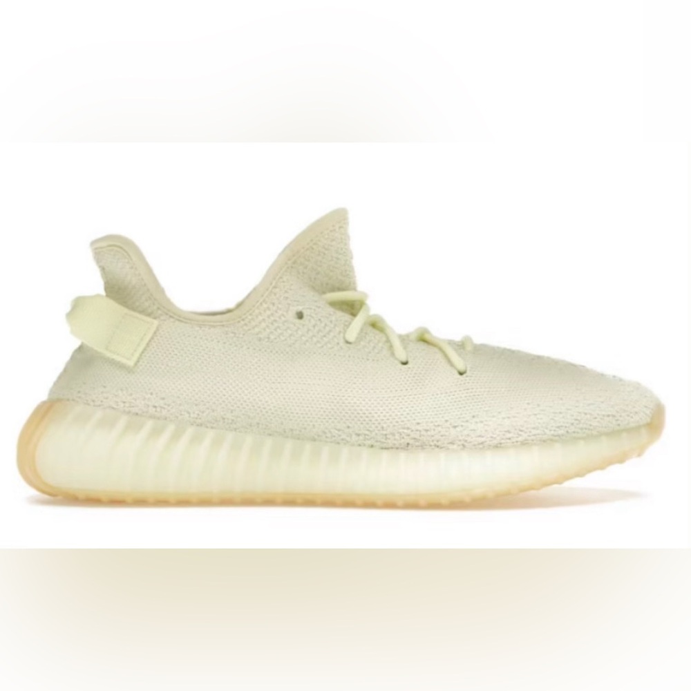 NWT adidas Yeezy Boost 350 V2
Butter
